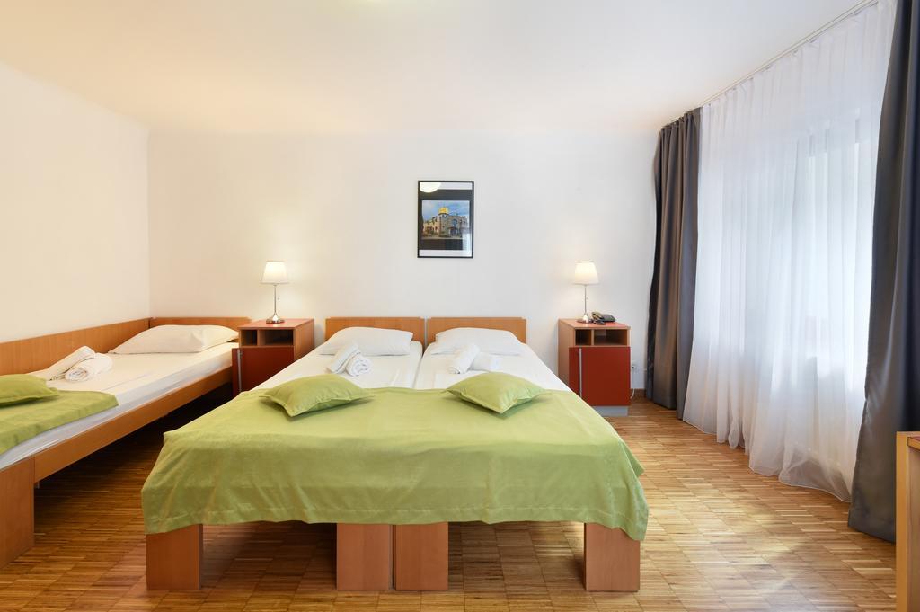 Hotel Korotan Bécs Kültér fotó
